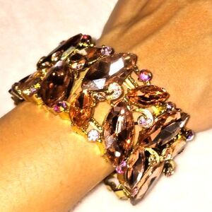 Vintage Glittering Pink Rhinestones on Curved Stretch Bracelet Costume Jewelry